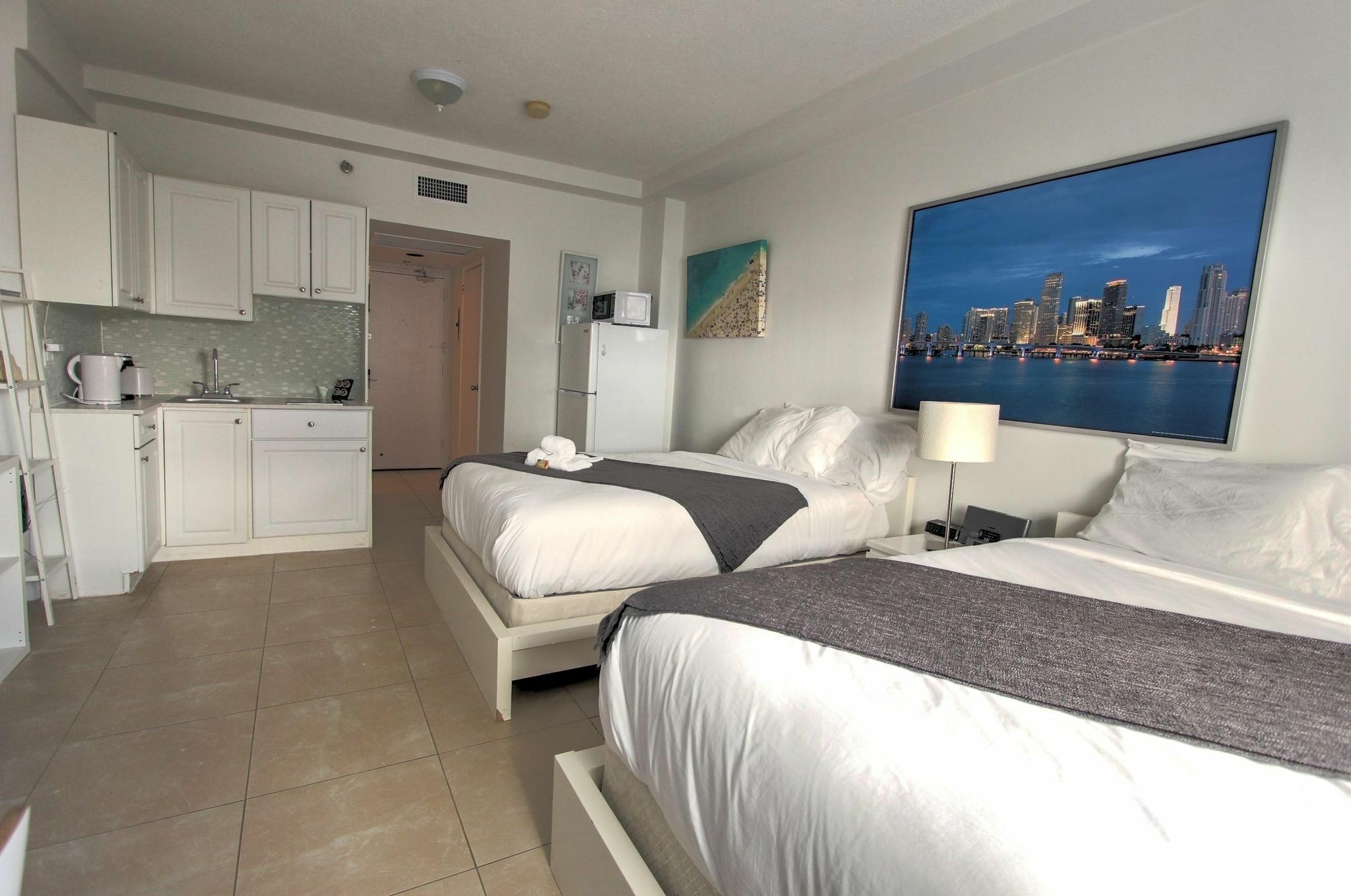 Private Apartments At The Casablanca Miami Beach Dış mekan fotoğraf